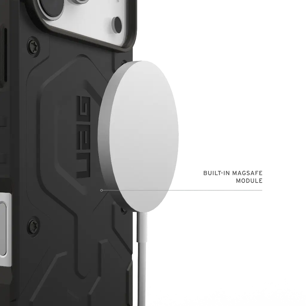imgi_3_UAG25_Ecomm_PRM_Series-Features_iPhone17_ProMax_PathfinderWMagnet_Black.webp