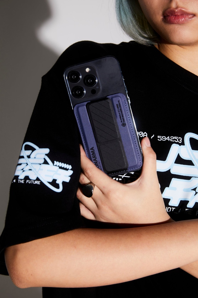 SKINARMA MAG-CHARGE CARD HOLDER WITH GRIP STAND KADO CHAMPAGNE