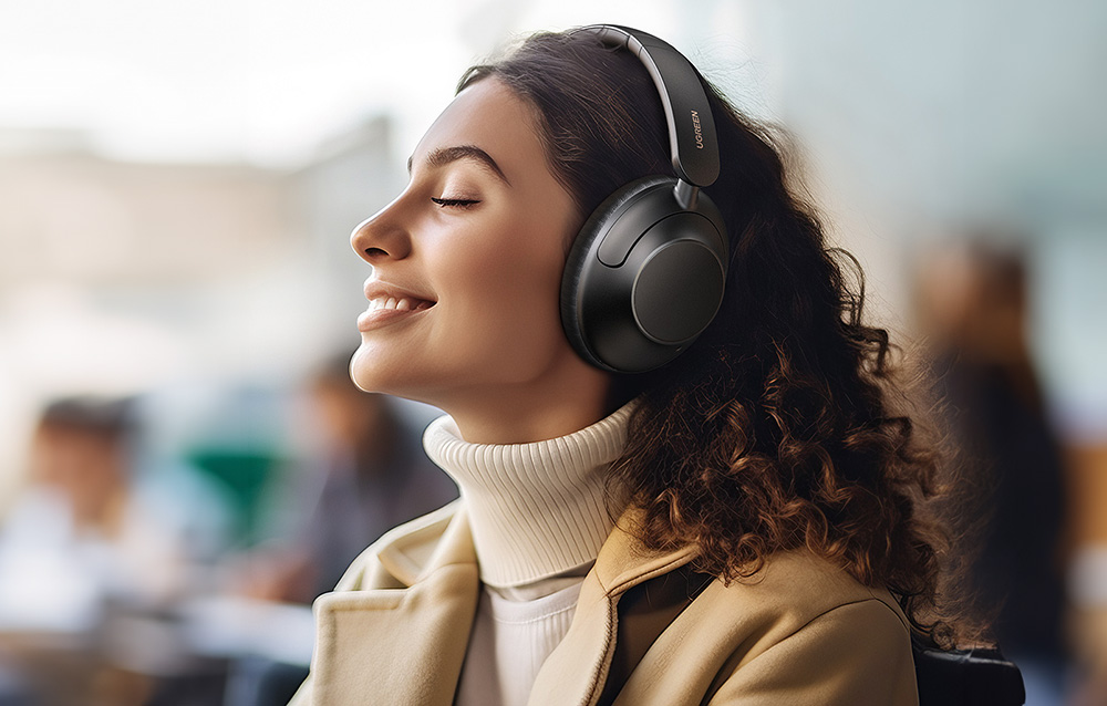 UGREEN HiTune Max5 Hybrid Active Noise-Cancelling Headphones Black HP202