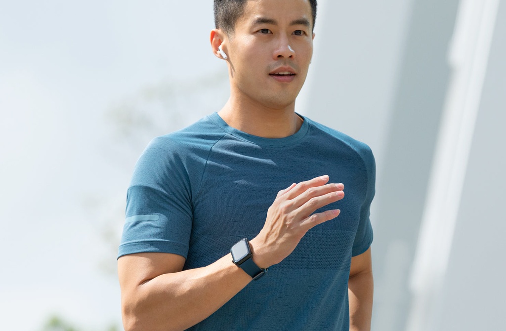 Uniq Linus Airosoft Silicone Strap For Apple Watch 41/40/38 mm - Blush Pink 