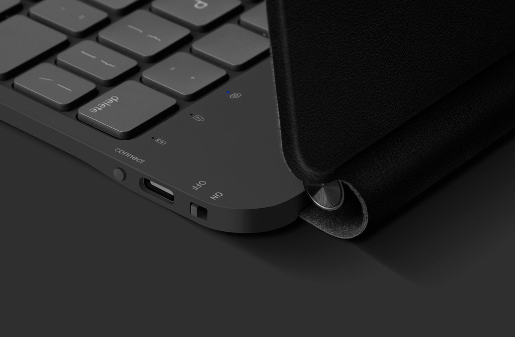 Uniq Venno Smart Keyboard folio for iPad Pro 11" - Ebony Black