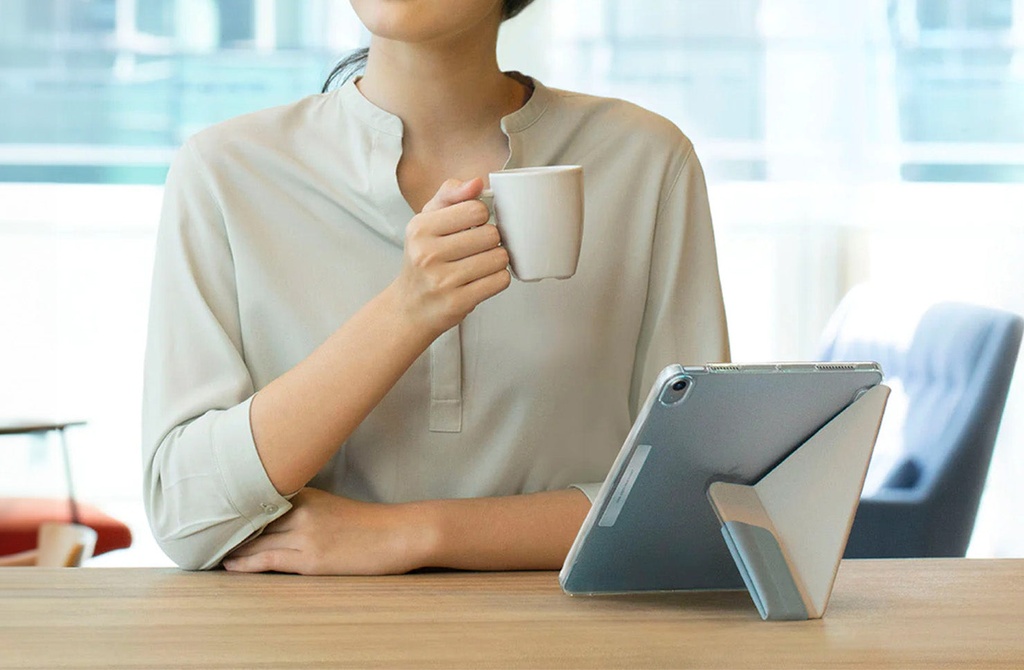 uniq camden ipad 10 gen case blue